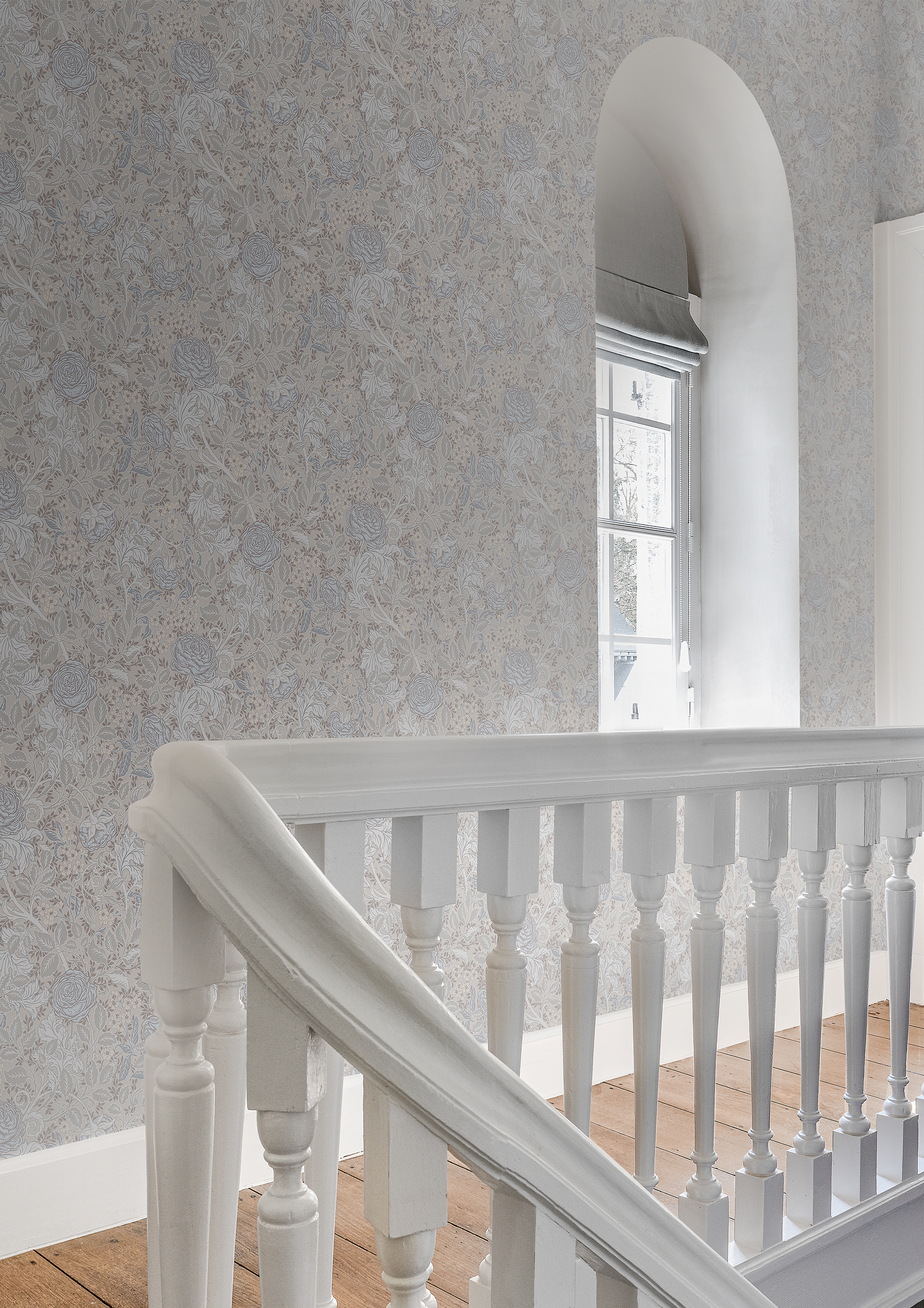 Обои Loymina British Style Garden English Rose Brit 12 006 10,05×1 фото в интерьере